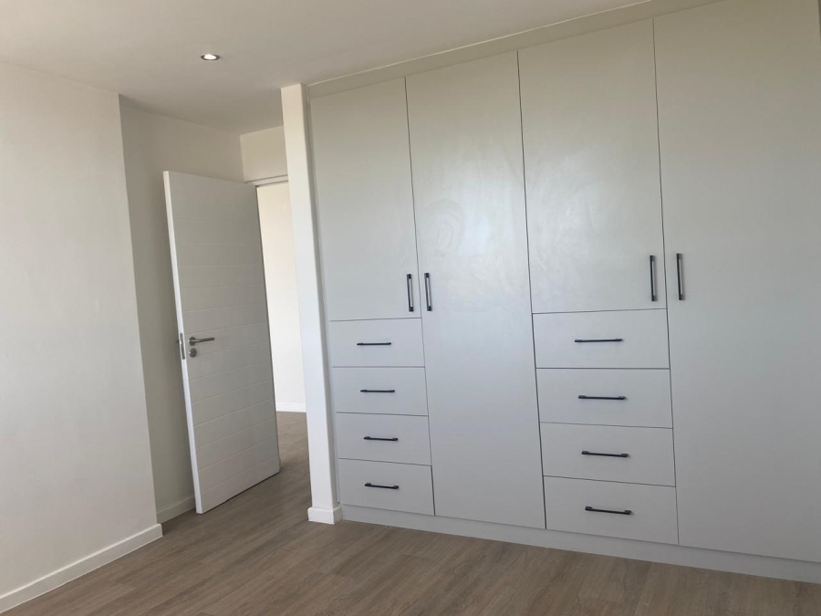 2 Bedroom Property for Sale in Claremont Western Cape